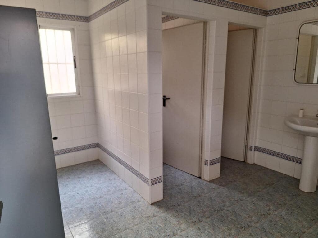 Erhverv til salg i Villena - € 300.000 (Ref: 9173510)