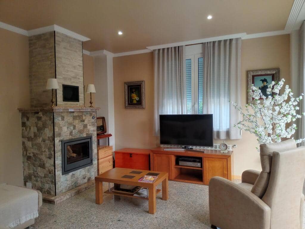 4 bedroom Finca/Country House for sale in Ponteareas with pool garage - € 395,000 (Ref: 9173517)