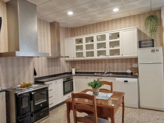 4 bedroom Finca/Country House for sale in Ponteareas with pool garage - € 395,000 (Ref: 9173517)