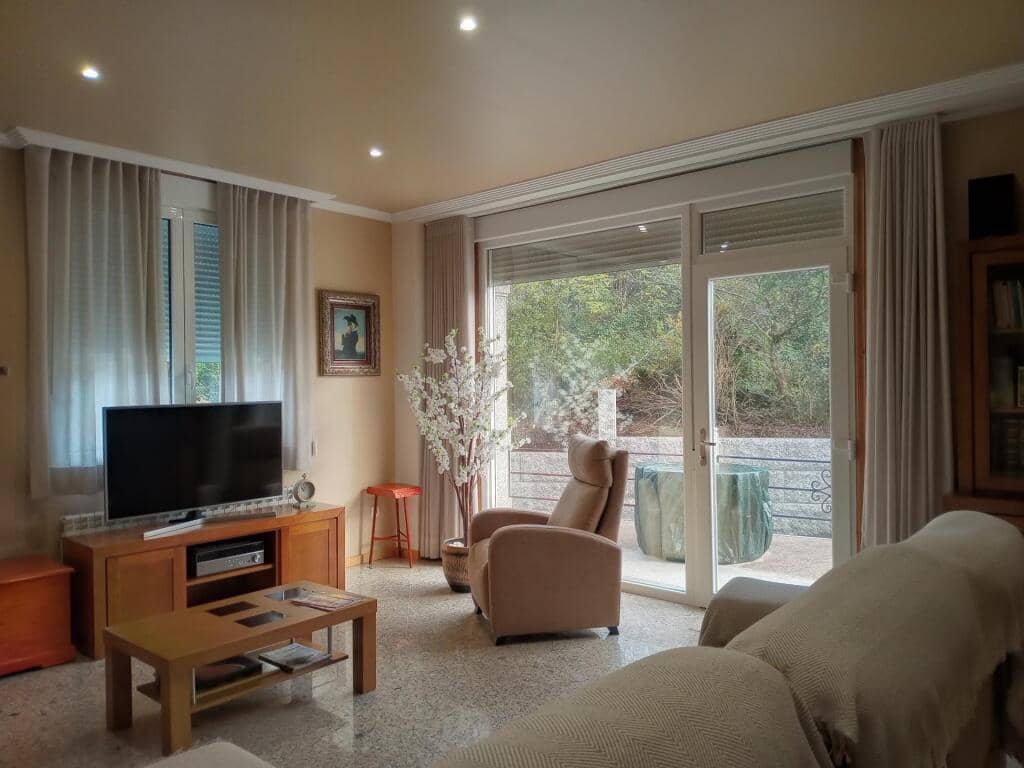 4 bedroom Finca/Country House for sale in Ponteareas with pool garage - € 395,000 (Ref: 9173517)