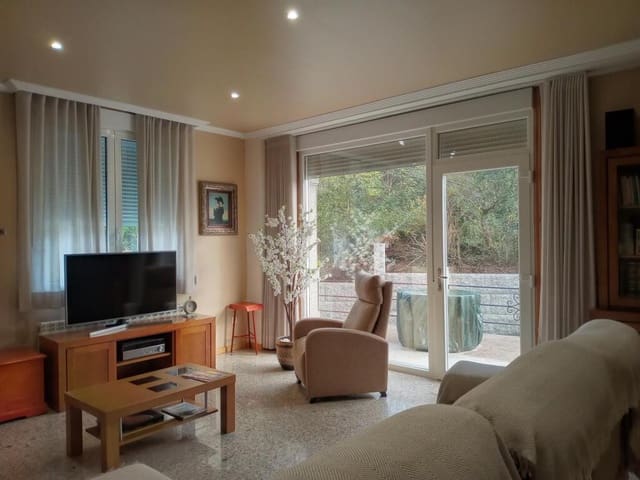 4 bedroom Finca/Country House for sale in Ponteareas with pool garage - € 395,000 (Ref: 9173517)