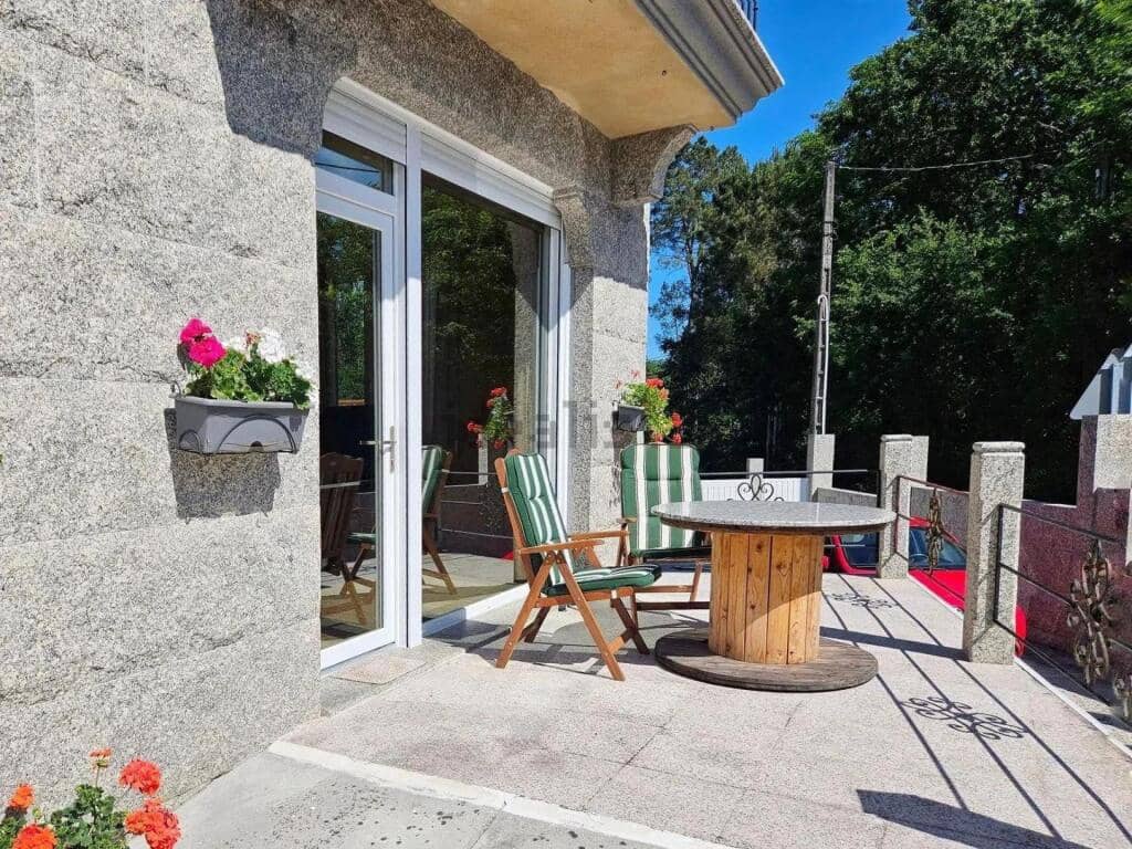 4 bedroom Finca/Country House for sale in Ponteareas with pool garage - € 395,000 (Ref: 9173517)