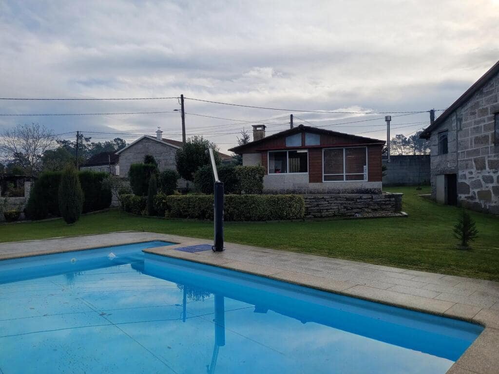 4 bedroom Finca/Country House for sale in Ponteareas with pool garage - € 395,000 (Ref: 9173517)