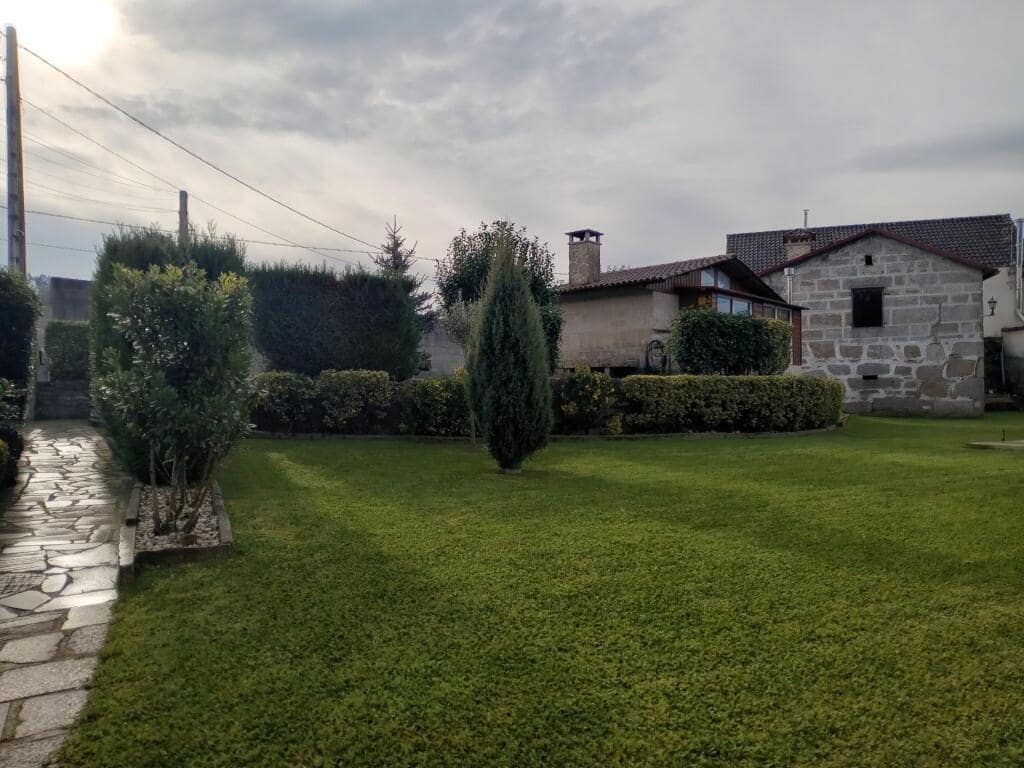 4 bedroom Finca/Country House for sale in Ponteareas with pool garage - € 395,000 (Ref: 9173517)