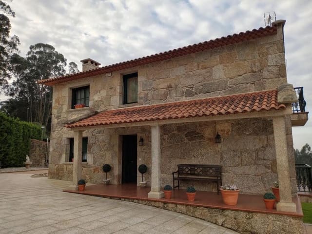 3 bedroom Villa for sale in Bueu with pool garage - € 625,000 (Ref: 9173518)