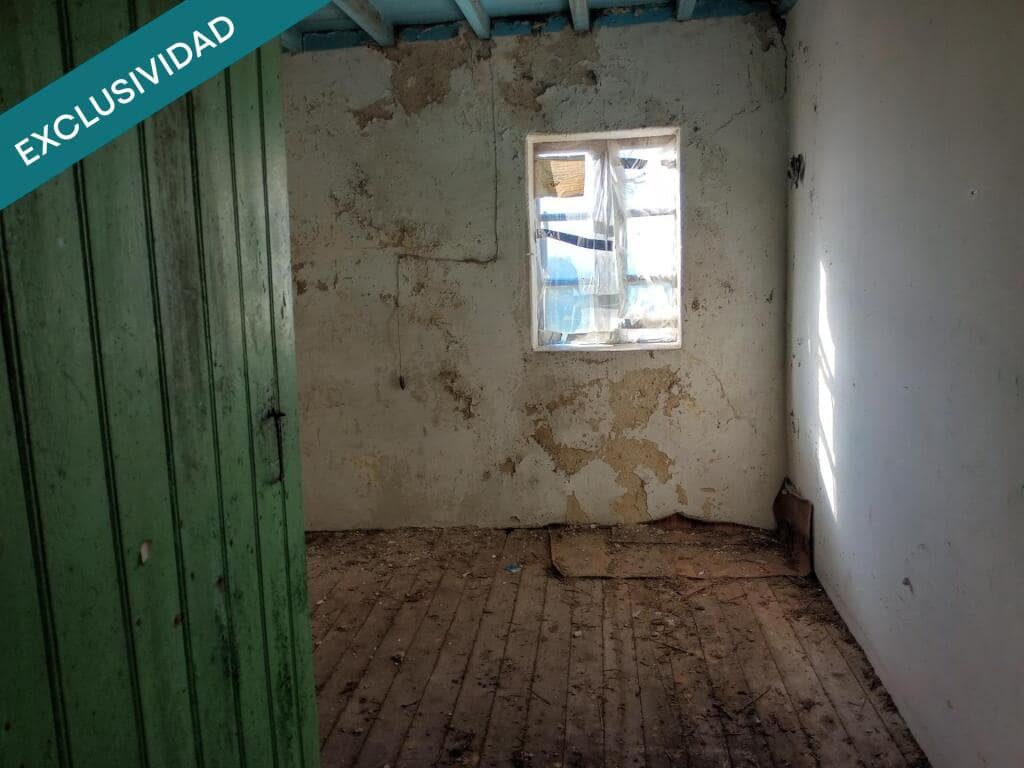 2 bedroom Finca/Country House for sale in Pontevedra city with garage - € 43,000 (Ref: 9173523)