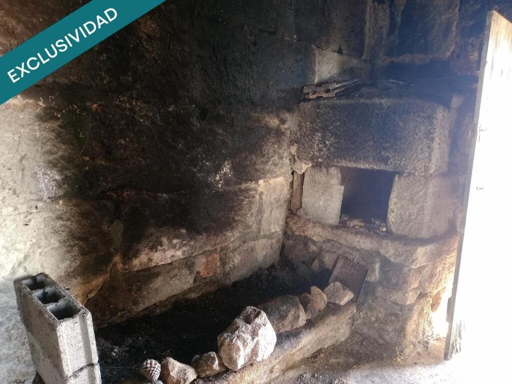 2 bedroom Finca/Country House for sale in Pontevedra city with garage - € 43,000 (Ref: 9173523)