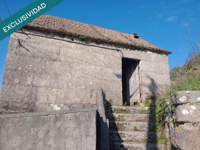 2 bedroom Finca/Country House for sale in Pontevedra city with garage - € 43,000 (Ref: 9173523)