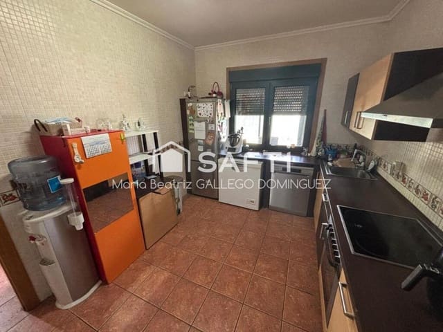 3 bedroom Villa for sale in Ponteareas with pool garage - € 229,990 (Ref: 9173525)