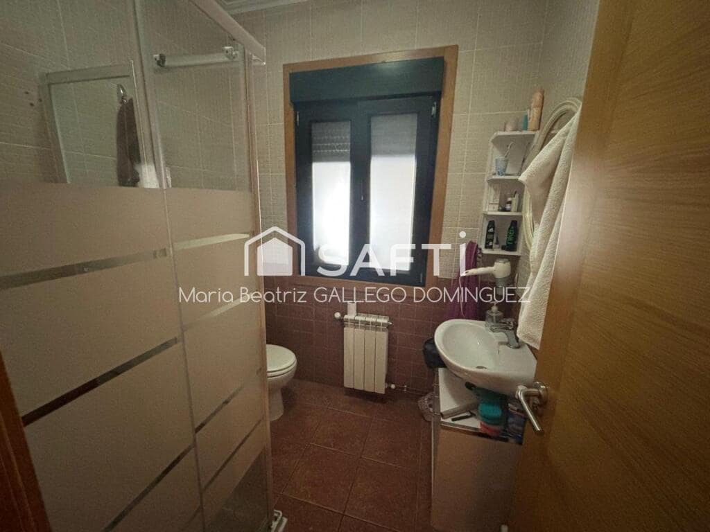 3 bedroom Villa for sale in Ponteareas with pool garage - € 229,990 (Ref: 9173525)