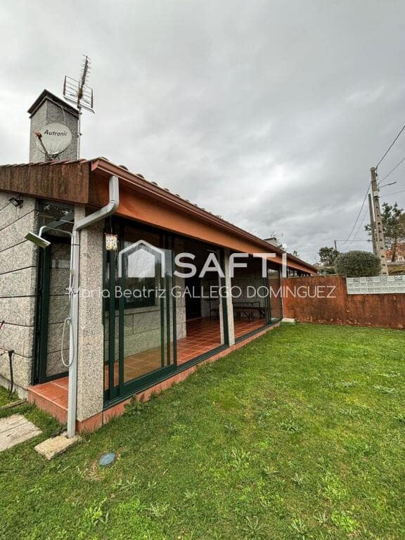 3 bedroom Villa for sale in Ponteareas with pool garage - € 229,990 (Ref: 9173525)