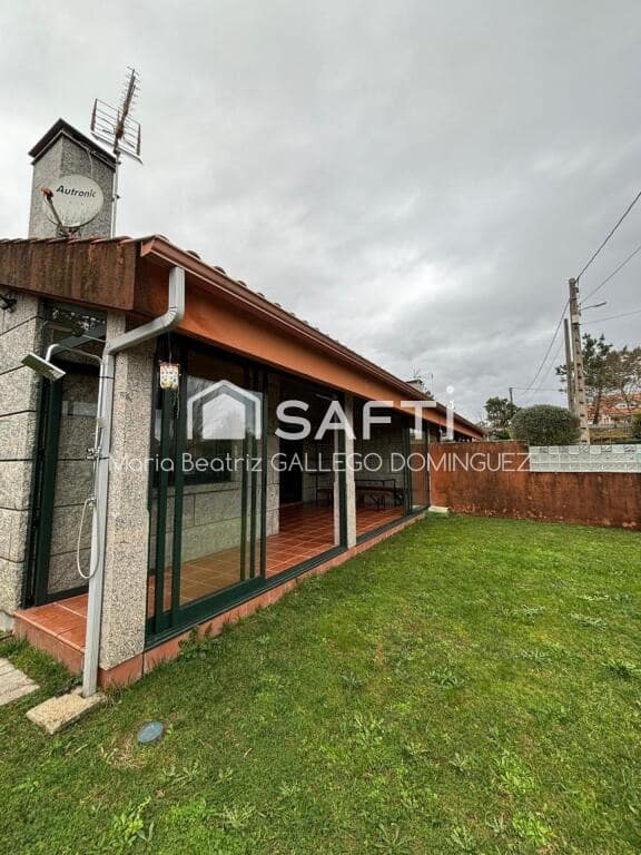 3 bedroom Villa for sale in Ponteareas with pool garage - € 229,990 (Ref: 9173525)