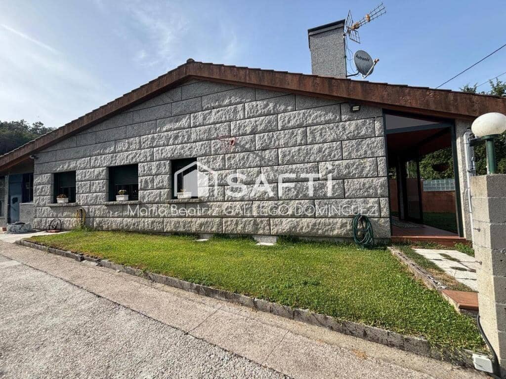 3 bedroom Villa for sale in Ponteareas with pool garage - € 229,990 (Ref: 9173525)