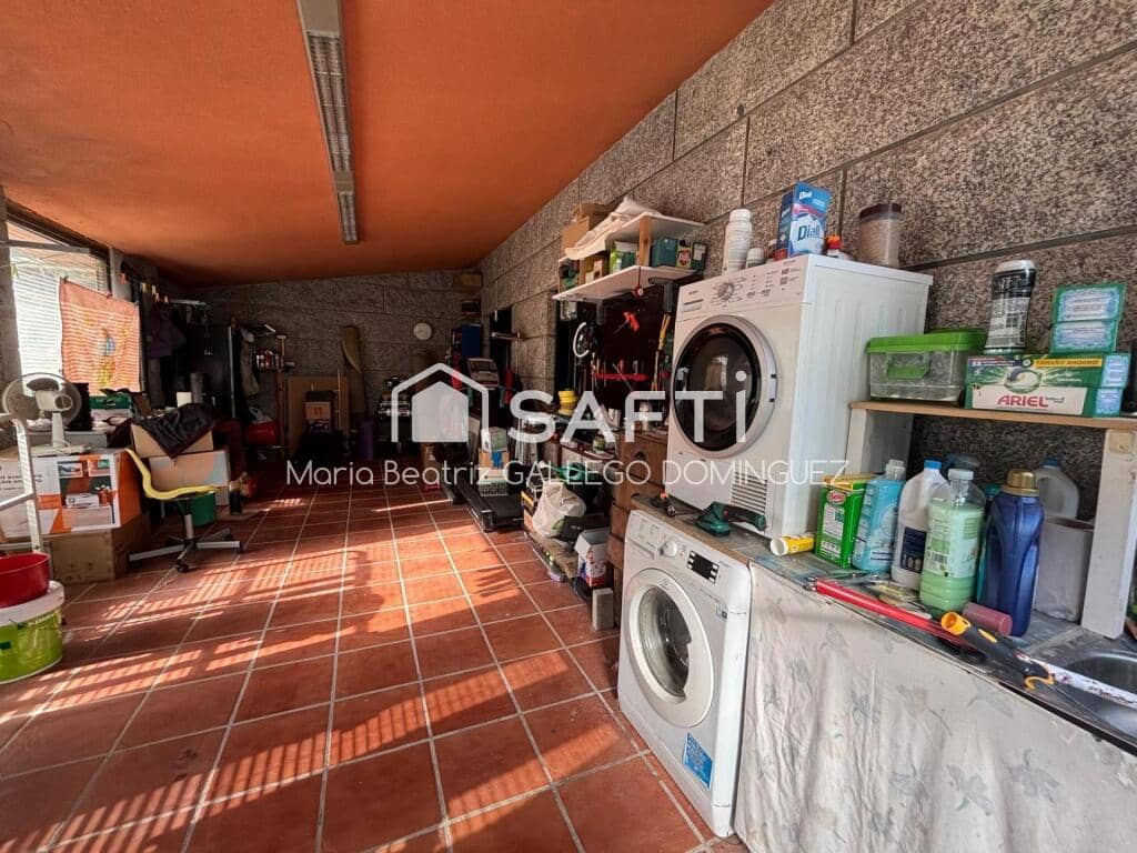 3 bedroom Villa for sale in Ponteareas with pool garage - € 229,990 (Ref: 9173525)