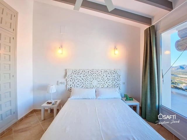 5 sovrum Villa till salu i Pego med pool - 895 000 € (Ref: 9173539)