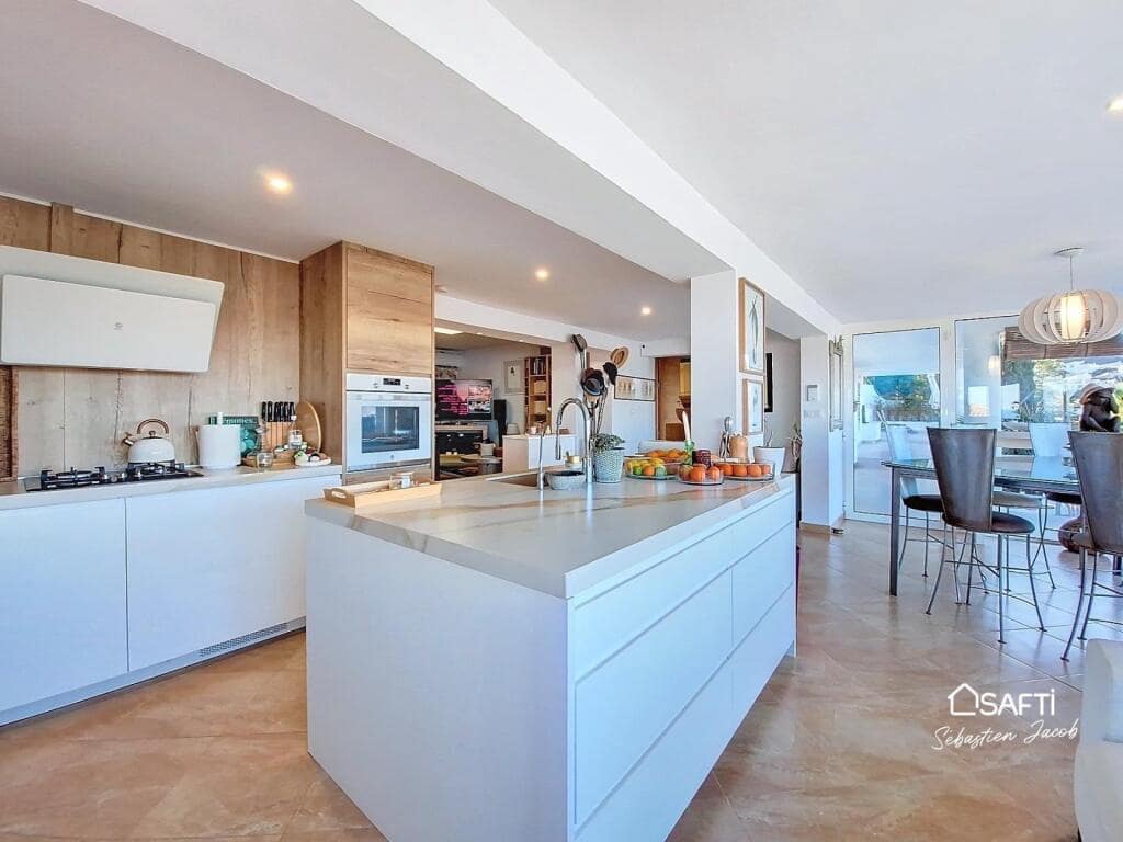 5 soveværelse Villa til salg i Pego med swimmingpool - € 895.000 (Ref: 9173539)