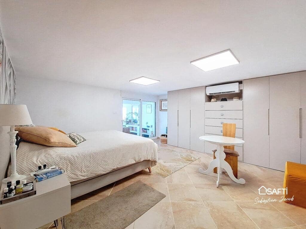 5 soveværelse Villa til salg i Pego med swimmingpool - € 895.000 (Ref: 9173539)