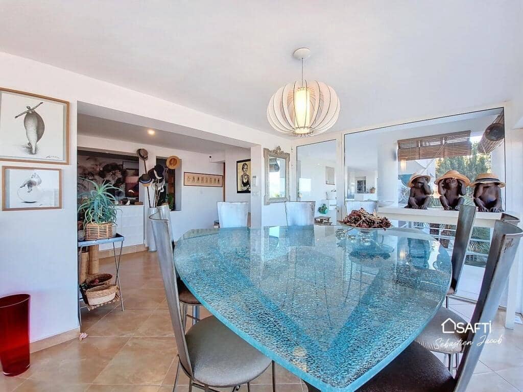 5 soveværelse Villa til salg i Pego med swimmingpool - € 895.000 (Ref: 9173539)