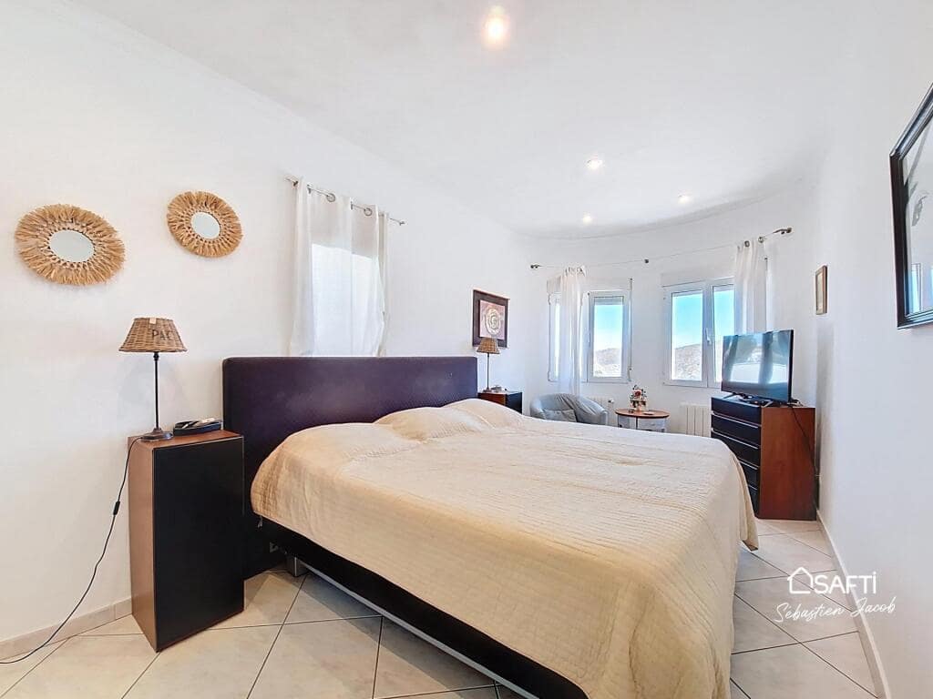 5 soverom Villa til salgs i Pedreguer med svømmebasseng garasje - € 960 000 (Ref: 9173540)