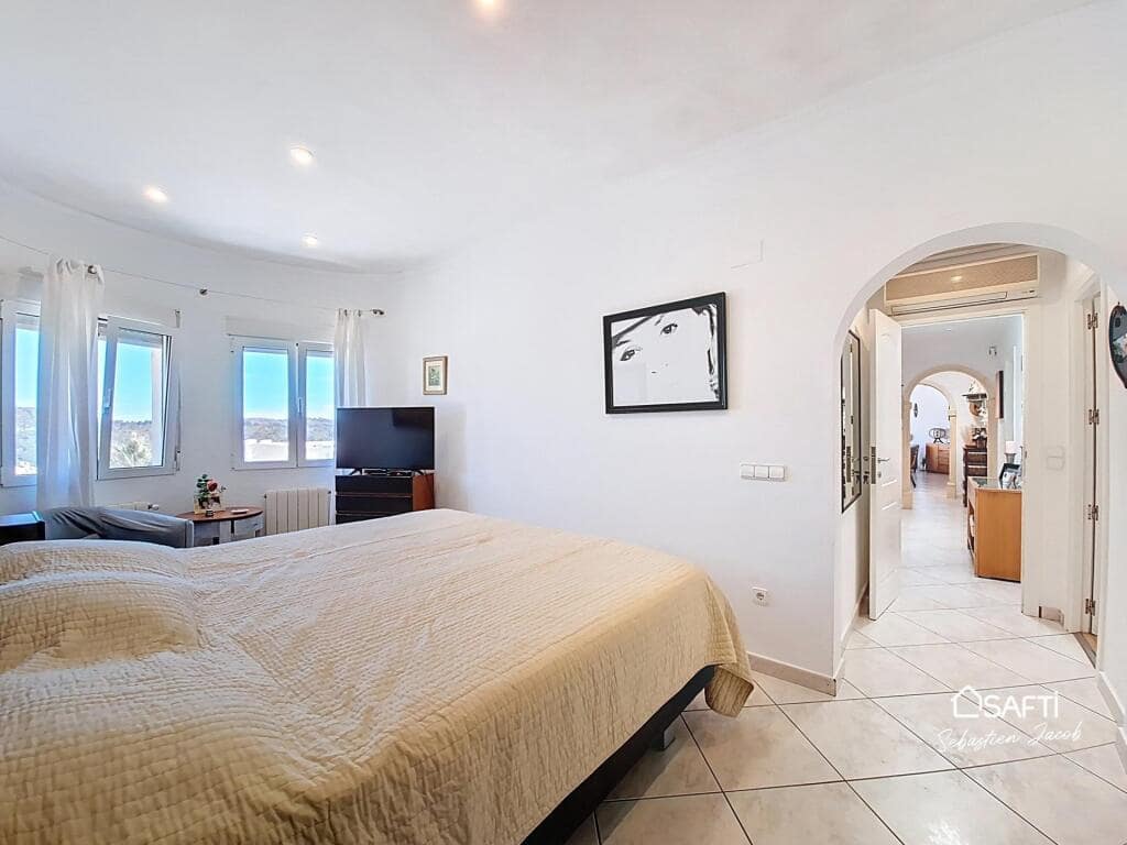 5 soverom Villa til salgs i Pedreguer med svømmebasseng garasje - € 960 000 (Ref: 9173540)