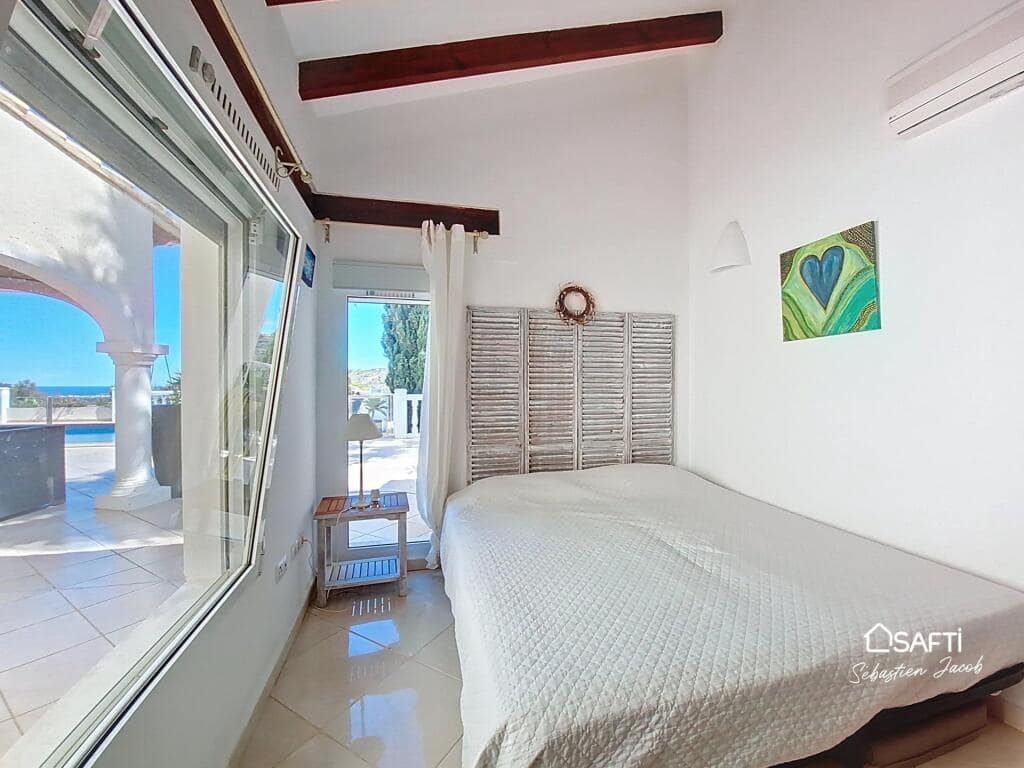 5 soverom Villa til salgs i Pedreguer med svømmebasseng garasje - € 960 000 (Ref: 9173540)