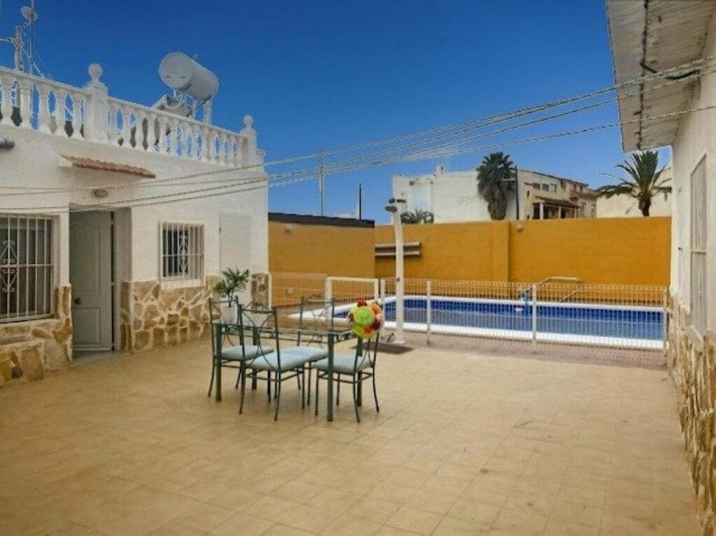 4 sovrum Villa till salu i Los Montesinos med pool garage - 286 000 € (Ref: 9173560)