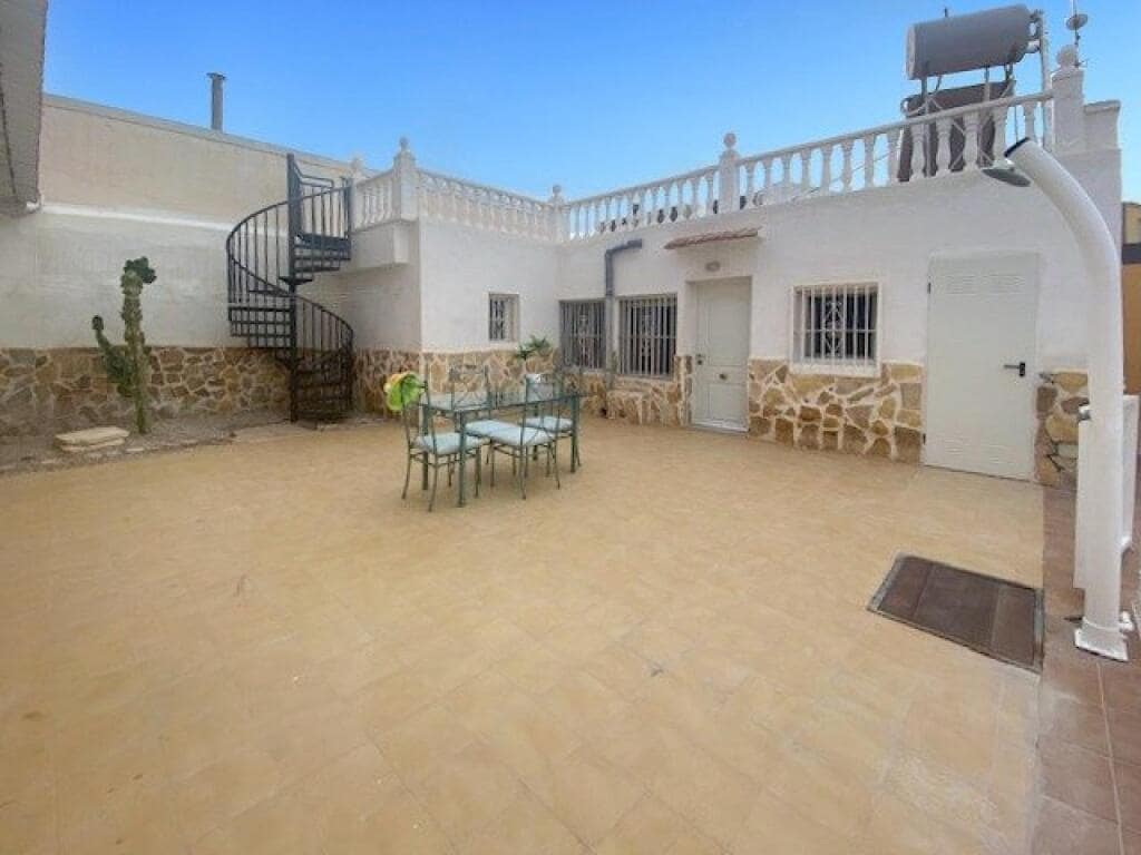 4 sovrum Villa till salu i Los Montesinos med pool garage - 286 000 € (Ref: 9173560)
