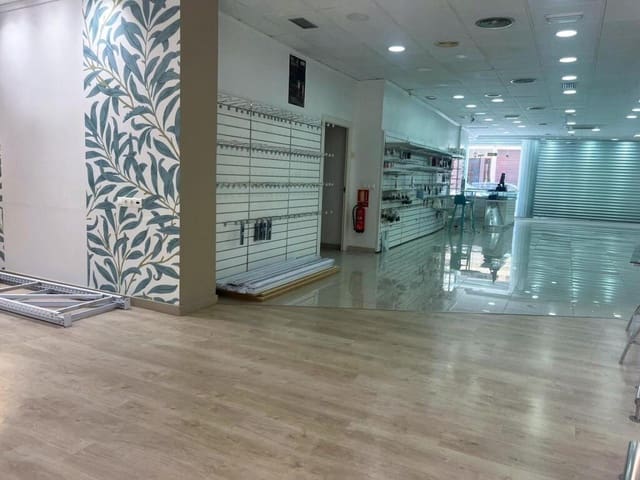Commercial for sale in Almoradí - € 175,000 (Ref: 9173563)