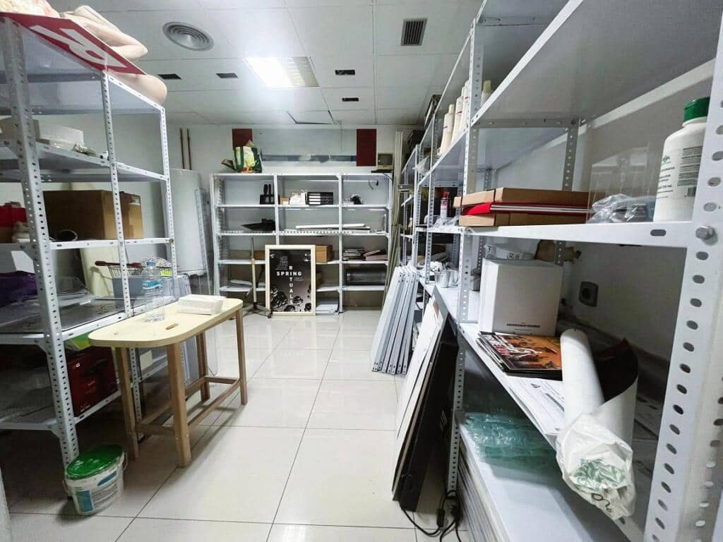 Erhverv til salg i Almoradi - € 175.000 (Ref: 9173563)