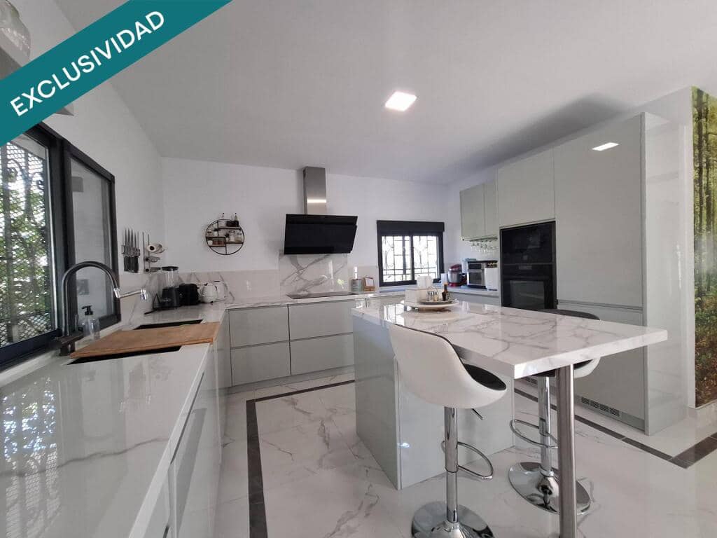 5 soverom Villa til salgs i Guadassuar med svømmebasseng - € 750 000 (Ref: 9173585)