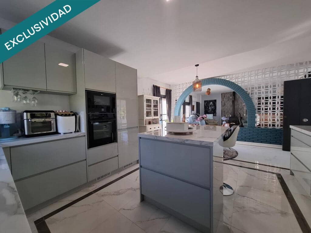 5 soverom Villa til salgs i Guadassuar med svømmebasseng - € 750 000 (Ref: 9173585)