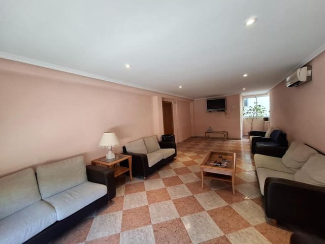 5 makuuhuone Huoneisto myytävänä paikassa Ontinyent - 160 000 € (Ref: 9173590)