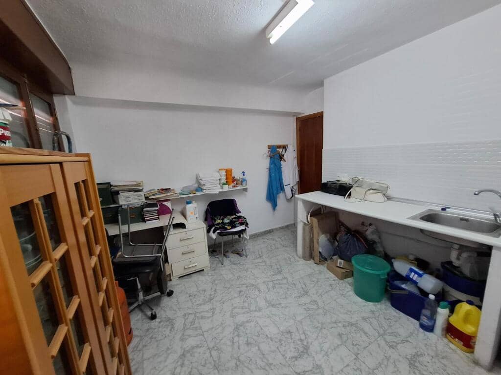 5 soveværelse Lejlighed til salg i Ontinyent - € 160.000 (Ref: 9173590)