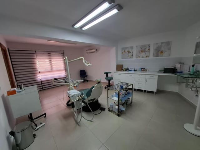 5 makuuhuone Huoneisto myytävänä paikassa Ontinyent - 160 000 € (Ref: 9173590)