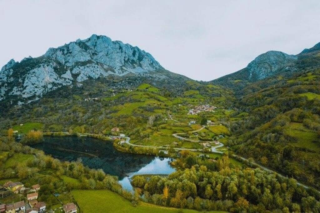 3 slaapkamer Villa te koop in Quiros - € 69.000 (Ref: 9173595)