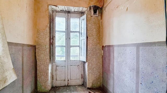 3 slaapkamer Villa te koop in Quirós - € 69.000 (Ref: 9173595)