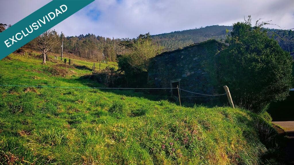 Grunde uden byggetilladelser til salg i El Franco - € 69.000 (Ref: 9173599)