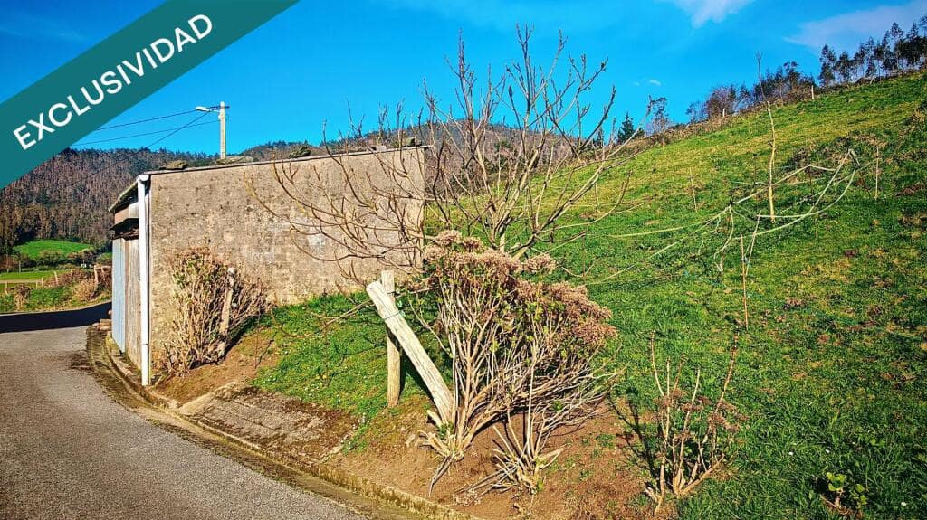 Grunde uden byggetilladelser til salg i El Franco - € 69.000 (Ref: 9173599)