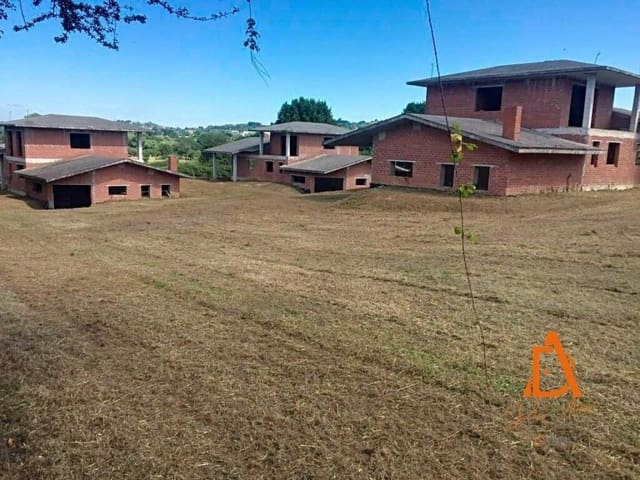 Grunde uden byggetilladelser til salg i Siero - € 175.000 (Ref: 9173603)