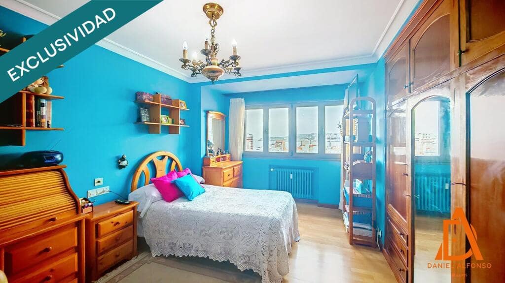 5 slaapkamer Appartement te koop in Gijon met garage - € 1.020.000 (Ref: 9173611)