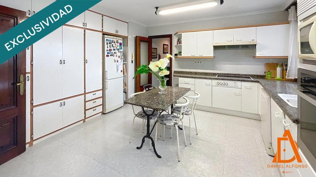 5 slaapkamer Appartement te koop in Gijon met garage - € 1.020.000 (Ref: 9173611)