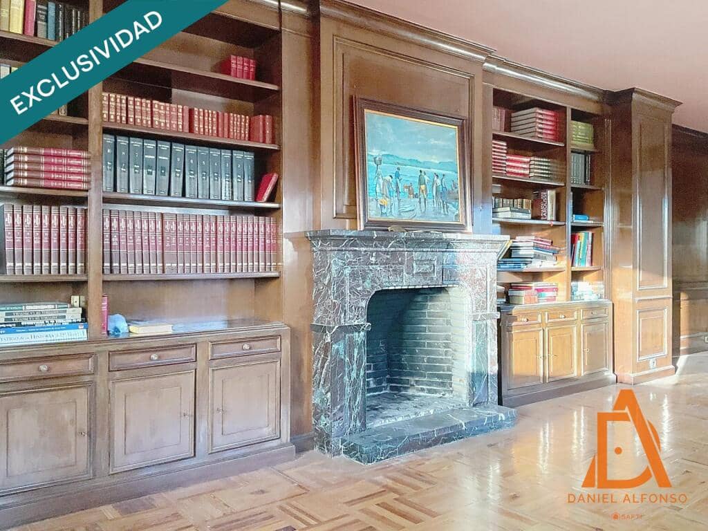 5 slaapkamer Appartement te koop in Gijon met garage - € 1.020.000 (Ref: 9173611)