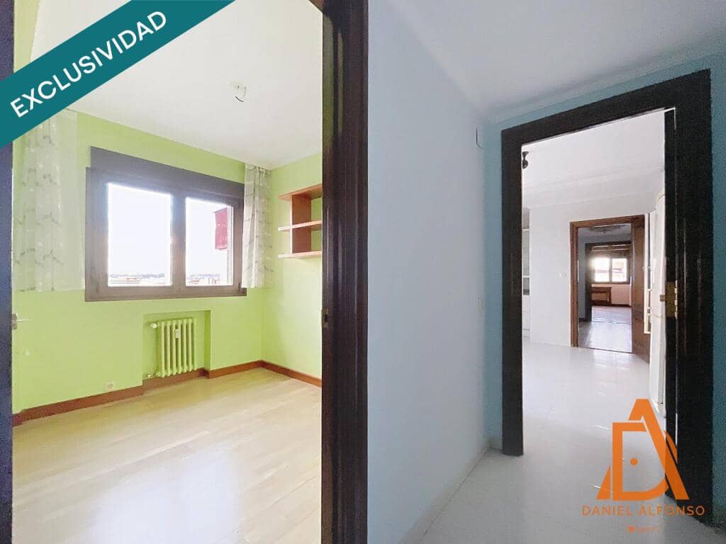 5 slaapkamer Appartement te koop in Gijon met garage - € 1.020.000 (Ref: 9173611)