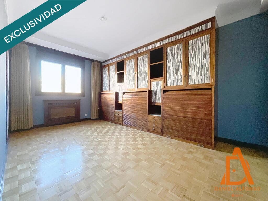 5 slaapkamer Appartement te koop in Gijon met garage - € 1.020.000 (Ref: 9173611)
