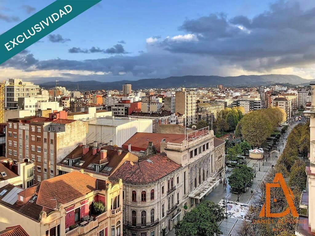 5 slaapkamer Appartement te koop in Gijon met garage - € 1.020.000 (Ref: 9173611)