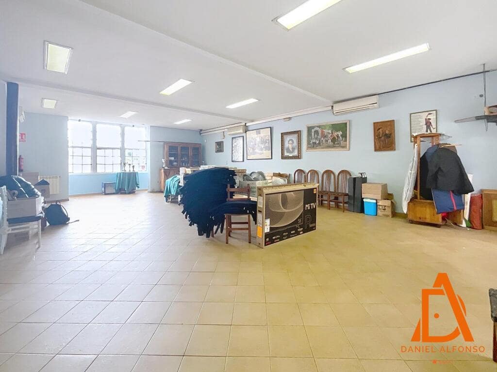 Erhverv til salg i Aviles - € 1.421.000 (Ref: 9173620)