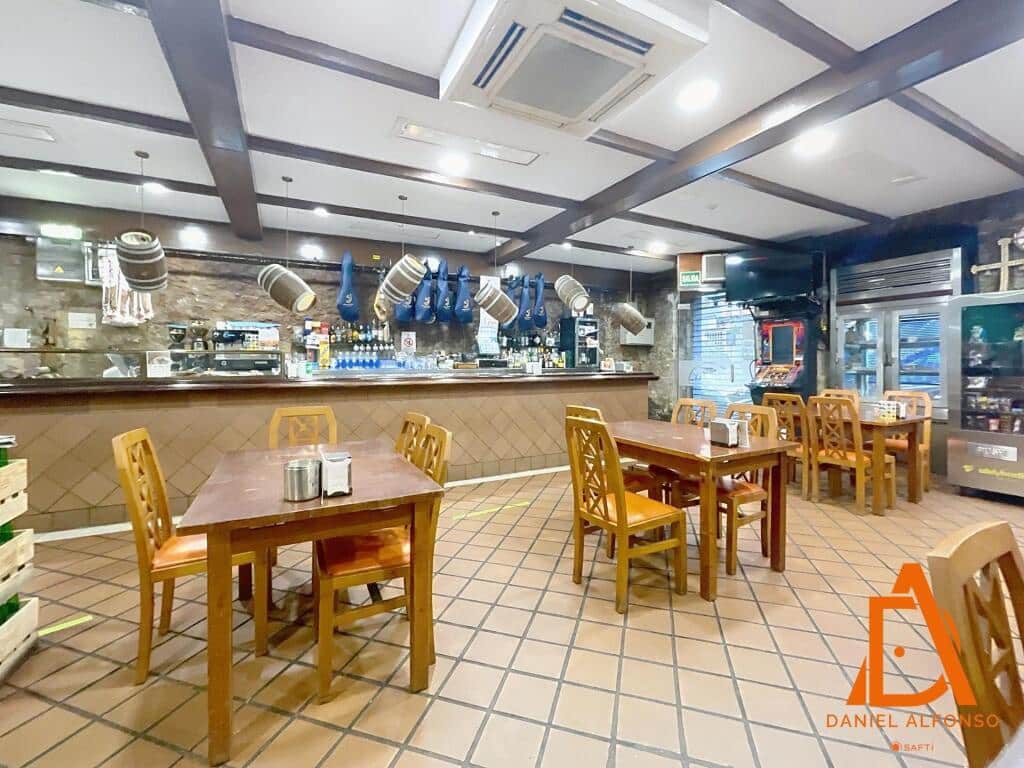 Erhverv til salg i Aviles - € 1.421.000 (Ref: 9173620)