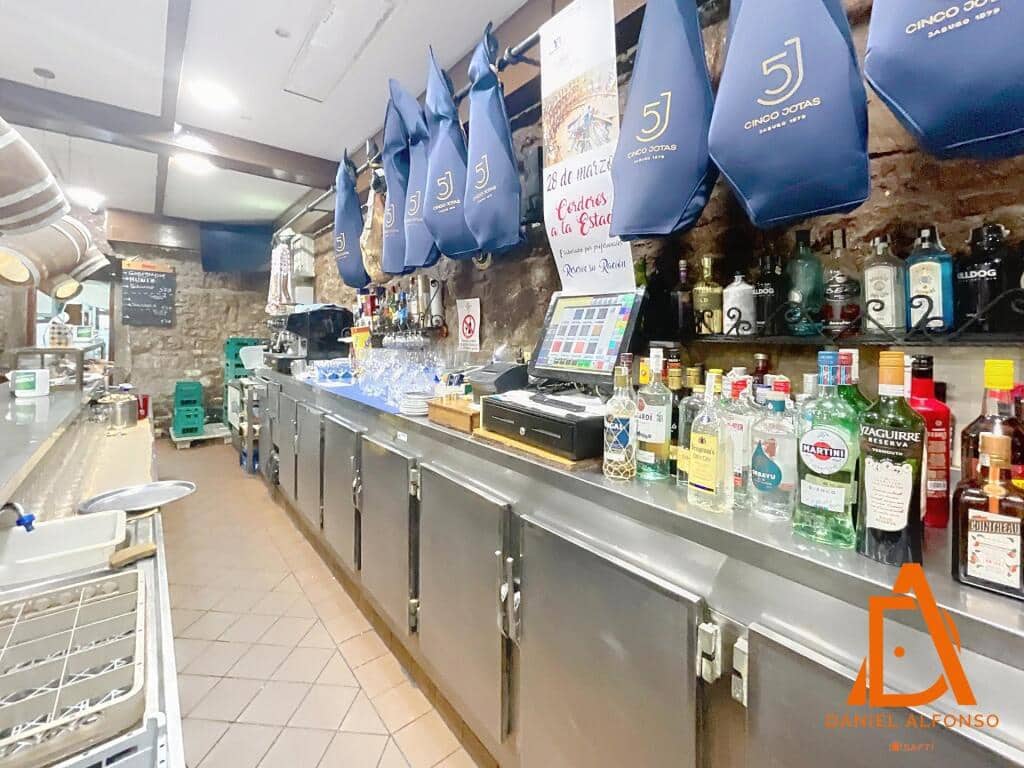 Erhverv til salg i Aviles - € 1.421.000 (Ref: 9173620)