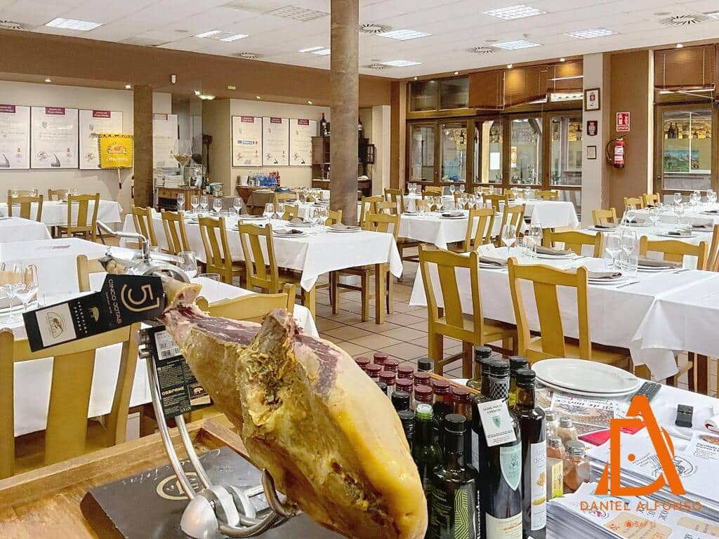 Erhverv til salg i Aviles - € 1.421.000 (Ref: 9173620)