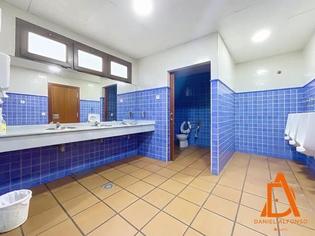 Erhverv til salg i Avilés - € 1.421.000 (Ref: 9173620)